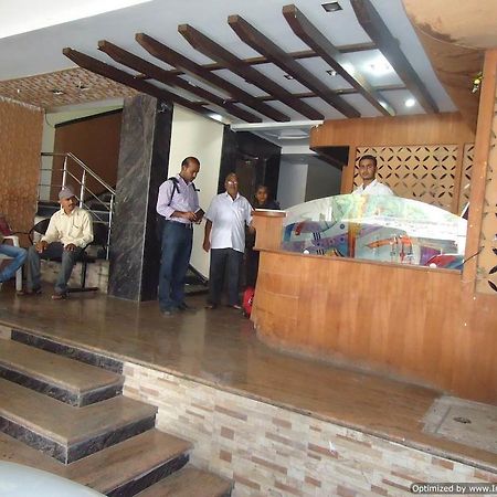 Hotel Sai Galaxy Inn Shirdi Ngoại thất bức ảnh