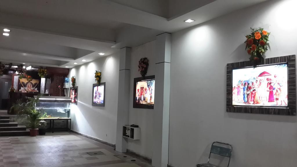 Hotel Sai Galaxy Inn Shirdi Ngoại thất bức ảnh