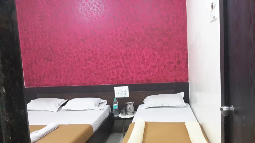 Hotel Sai Galaxy Inn Shirdi Ngoại thất bức ảnh