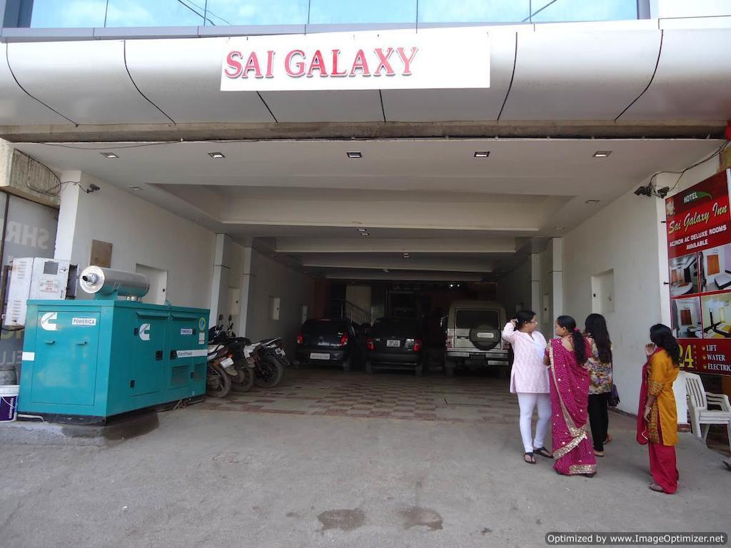 Hotel Sai Galaxy Inn Shirdi Ngoại thất bức ảnh